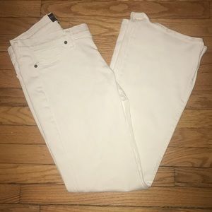 Lucky Brand 🍀 Charlie Flare White Jeans